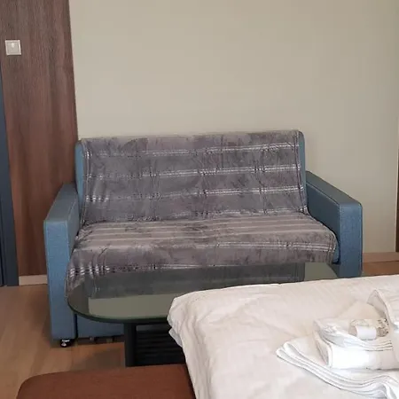 Metropolis Centrum Ξενοδοχείο με διαμερίσματα 4*