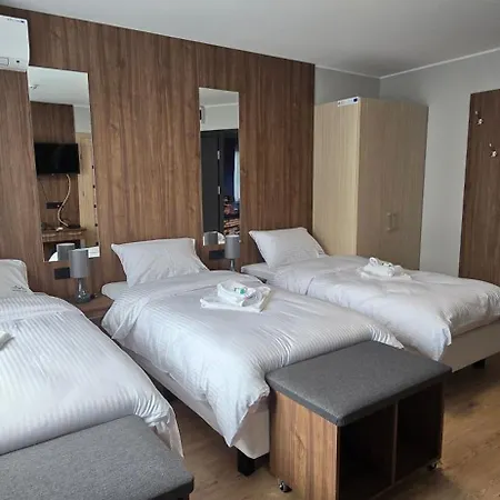 Metropolis Centrum 4*