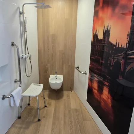 Metropolis Centrum 4*