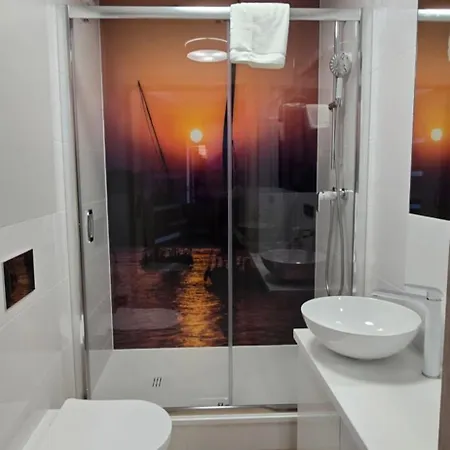 Metropolis Centrum 4*