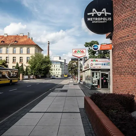 Ξενοδοχείο με διαμερίσματα Metropolis Centrum 4*