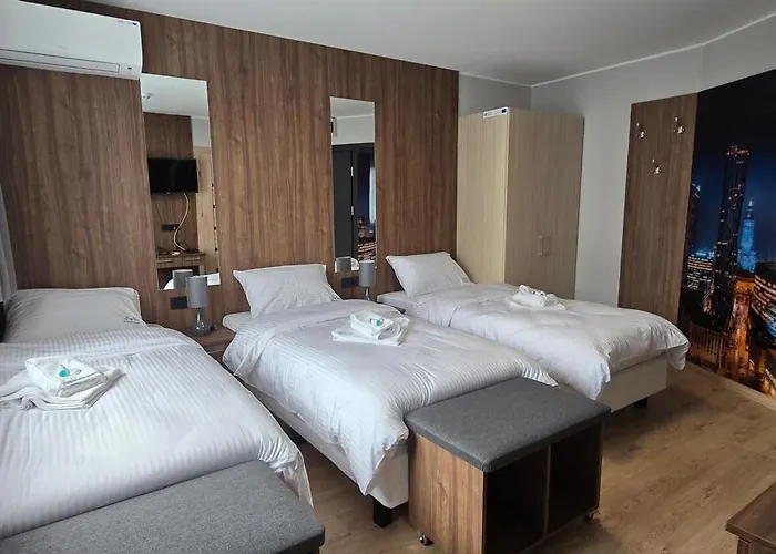 Metropolis Centrum 4*