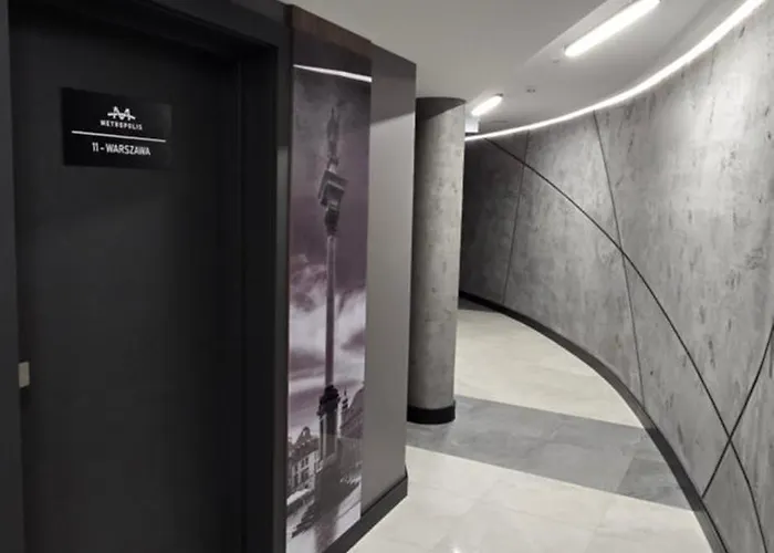 Metropolis Centrum 4*