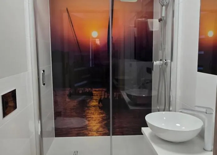 Metropolis Centrum 4*