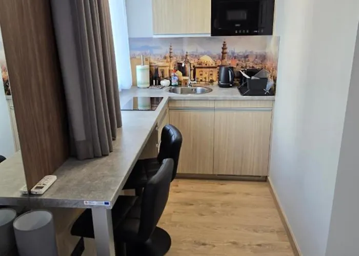 Metropolis Centrum Апарт-отель 4*