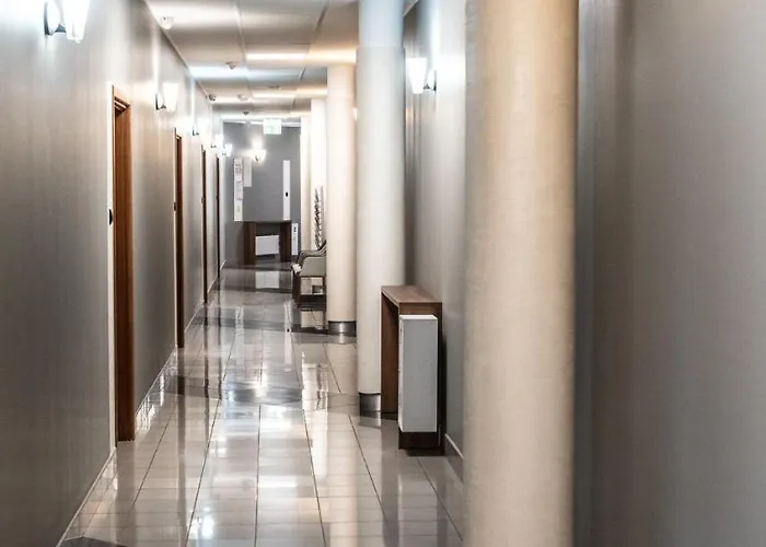 Metropolis Centrum 4*